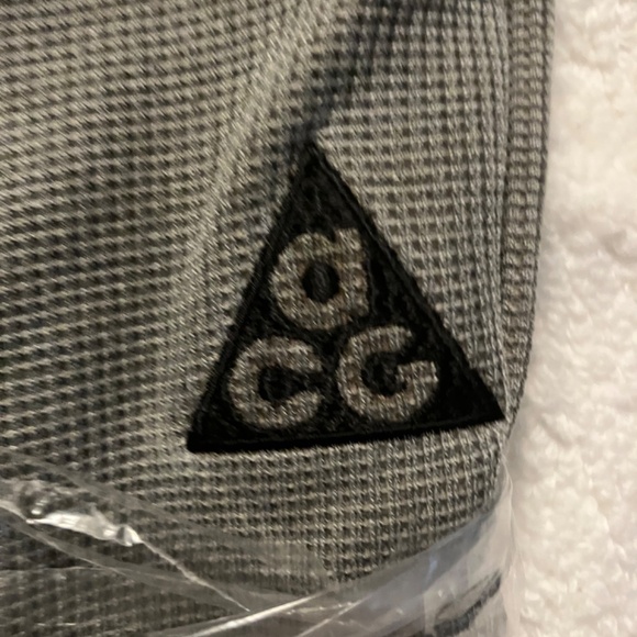 Nike ACG Quarter Zip pullover - Picture 3 of 4